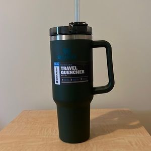 TikTok viral Stanley Quencher mug